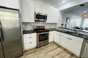 20191 Cape Coral Ln, Huntington Beach, CA 92646 - Photo 2