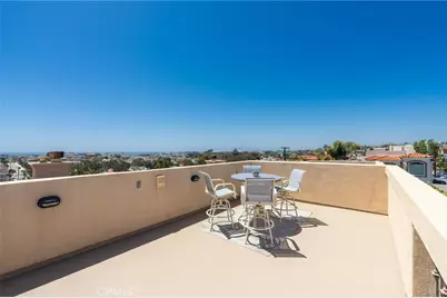 710 11th Street, Hermosa Beach, CA 90254 - Photo 22
