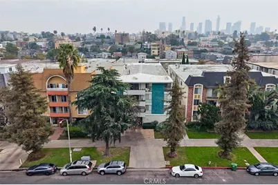 244 S La Fayette Park #301, Los Angeles, CA 90057 - Photo 2