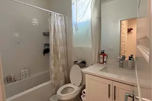 13047 Lancaster, Hesperia, CA 92344 - Photo 4