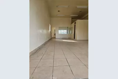 10409 Long Beach, Lynwood, CA 90262 - Photo 2