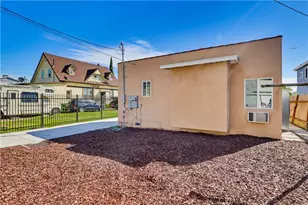 1033 E 57th, Los Angeles, CA 90011 - Photo 8