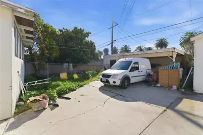 1650 W 38th Place, Los Angeles, CA 90062 - Photo 10
