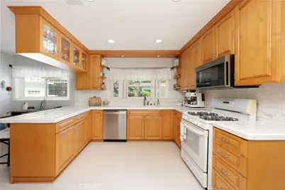 7457 3rd Street, Downey, CA 90241 - Photo 18