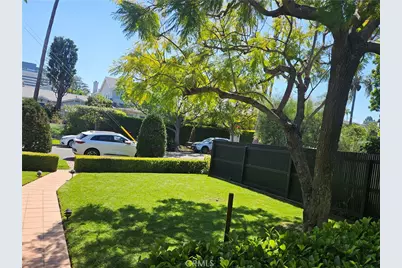 12217 Dorothy Street, Los Angeles, CA 90049 - Photo 32