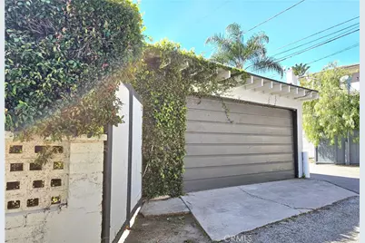 12217 Dorothy Street, Los Angeles, CA 90049 - Photo 36