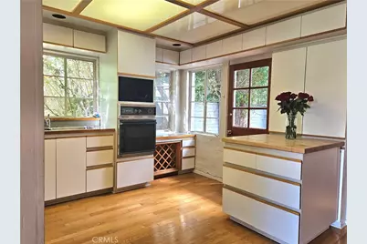 12217 Dorothy Street, Los Angeles, CA 90049 - Photo 24