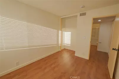 1140 Pacific Ave #20, Long Beach, CA 90813 - Photo 20