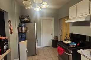 227 W 47th St, Los Angeles, CA 90037 - Photo 4