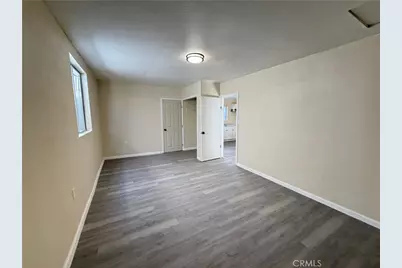 2121 E Piru, Compton, CA 90222 - Photo 20