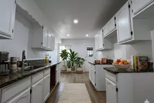 3892 Cherrywood Ave, Los Angeles, CA 90008 - Photo 14