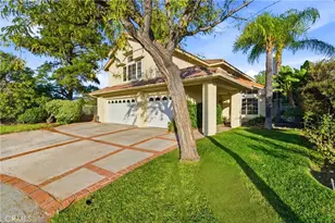 28360 Easton Ln, Saugus, CA 91350 - Photo 4
