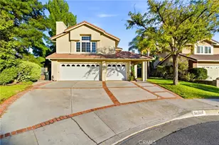 28360 Easton Ln, Saugus, CA 91350 - Photo 2