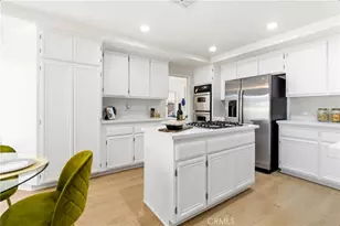 28360 Easton Ln, Saugus, CA 91350 - Photo 18