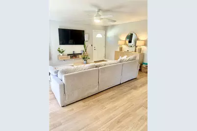 1045 E 3rd #4, Long Beach, CA 90802 - Photo 6