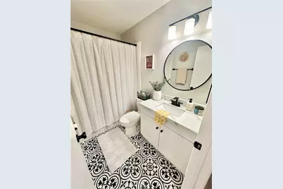 1045 E 3rd #4, Long Beach, CA 90802 - Photo 16