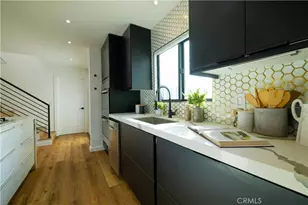 4300 Camello Rd, Woodland Hills, CA 91364 - Photo 12