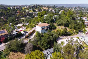 4300 Camello Rd, Woodland Hills, CA 91364 - Photo 48