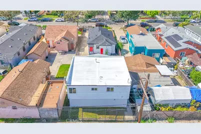 8932 Orchard, Los Angeles, CA 90044 - Photo 52