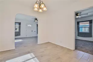 8932 Orchard, Los Angeles, CA 90044 - Photo 14