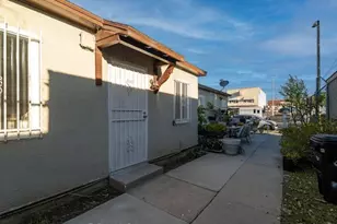 1930 W Manchester, Los Angeles, CA 90047 - Photo 6