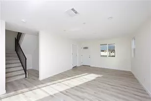 832 McFarland, Wilmington, CA 90744 - Photo 6