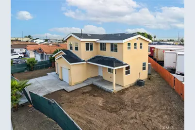 832 McFarland, Wilmington, CA 90744 - Photo 2