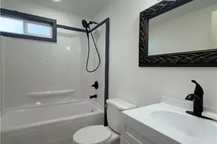 215 Naylor, Taft, CA 93268 - Photo 6