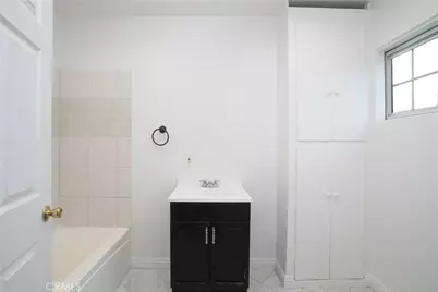 7738 Adwen Street, Downey, CA 90241 - Photo 22
