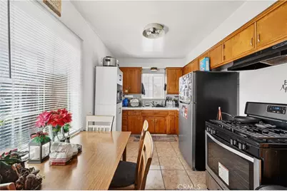 223 N Chester, Compton, CA 90221 - Photo 38