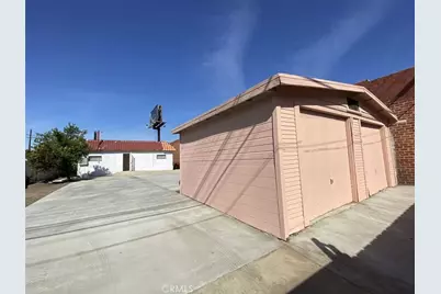 5324 Pacific Boulevard, Huntington Park, CA 90255 - Photo 16