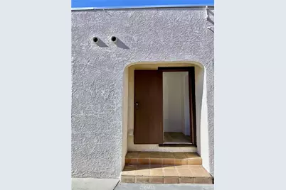 134 W 49th, Los Angeles, CA 90037 - Photo 16