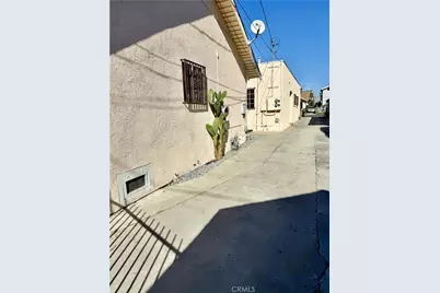 134 W 49th, Los Angeles, CA 90037 - Photo 30