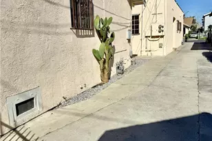 134 W 49th, Los Angeles, CA 90037 - Photo 30