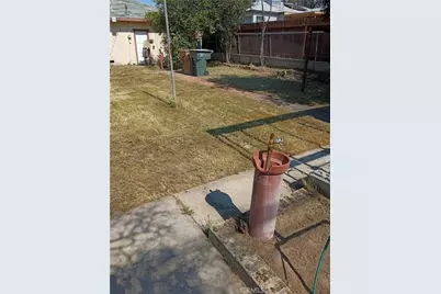 2417 Edwards, Bakersfield, CA 93306 - Photo 6