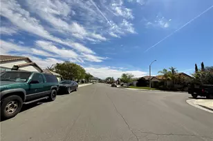 31832 Granville Dr, Winchester, CA 92596 - Photo 20