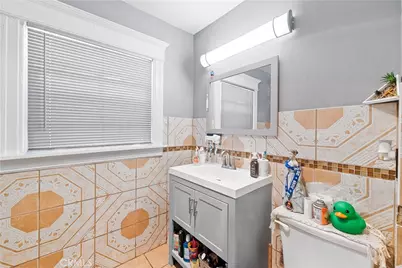 1665 Arlington, Los Angeles, CA 90019 - Photo 24