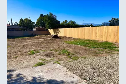 10594 Spruce, Bloomington, CA 92316 - Photo 18