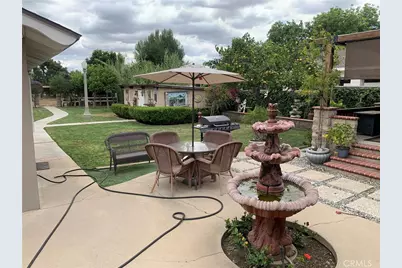 427 W Maple, Ontario, CA 91762 - Photo 8