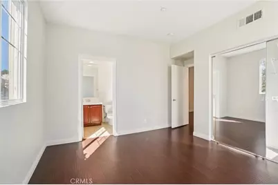 5692 Como, Woodland Hills, CA 91367 - Photo 22