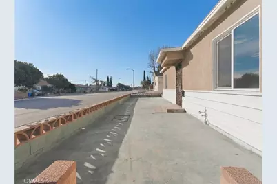 2147 S Towne, Pomona, CA 91766 - Photo 24