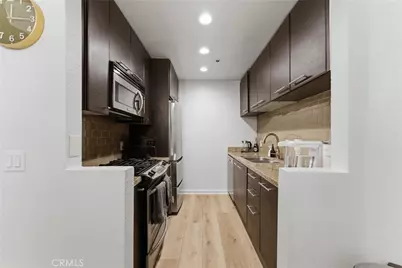 585 N Rossmore #209, Los Angeles, CA 90004 - Photo 14