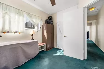 10208 S San Pedro Street, Los Angeles, CA 90003 - Photo 12