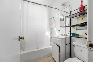 10208 S San Pedro St, Los Angeles, CA 90003 - Photo 20