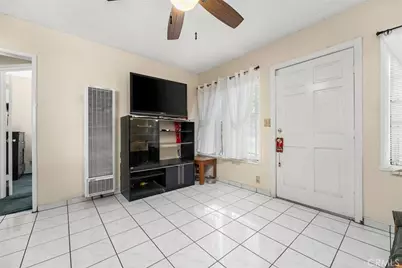 10208 S San Pedro Street, Los Angeles, CA 90003 - Photo 6