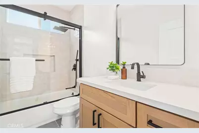 1720 S Kingsley, Los Angeles, CA 90006 - Photo 36