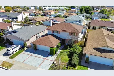 17826 Caliente, Cerritos, CA 90703 - Photo 2