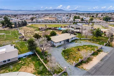 13755 Lakota, Apple Valley, CA 92307 - Photo 2