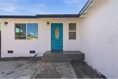 910 E 107th Street, Los Angeles, CA 90002 - Photo 4