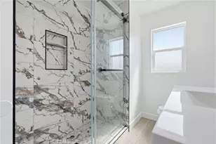 910 E 107th St, Los Angeles, CA 90002 - Photo 20